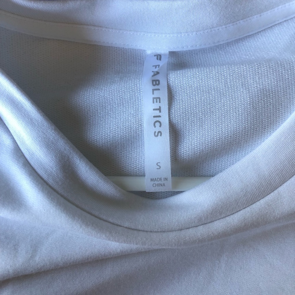 “Luxe Cinched Pullover” From Fabletics - image 7